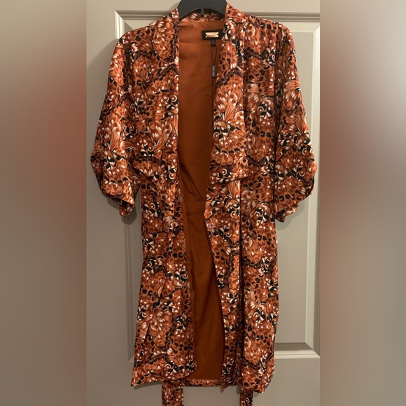 Alexia Admor Brown Abstract June Midi Sleeve Wrap Dress size 8 NWT - Picture 12 of 15